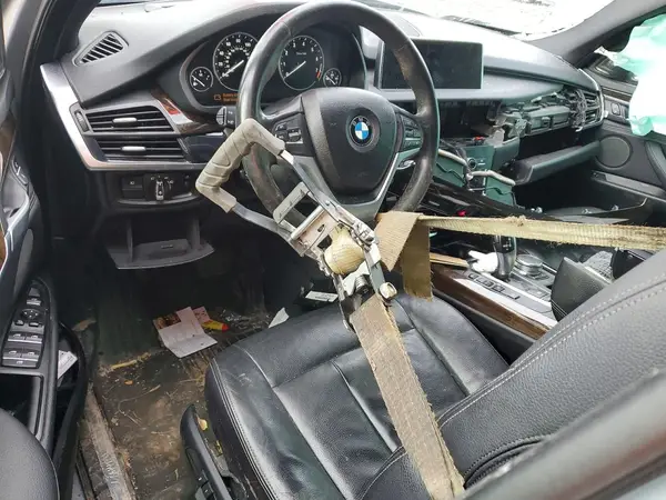 5UXKR0C35H0X79314 2017 BMW X5 - Image 8