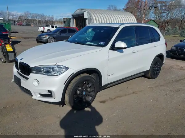 5UXKR0C35H0X80110 2017 BMW X5 - Image 2