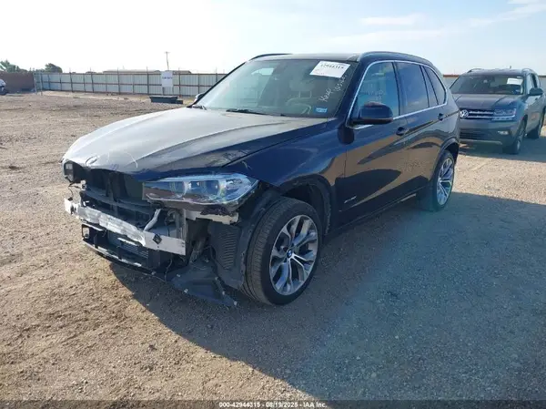 5UXKR0C35H0X82505 2017 BMW X5 - Image 2