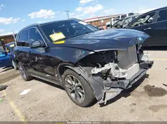 5UXKR0C35H0X83086 2017 BMW X5