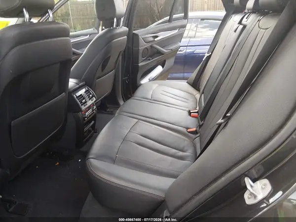 5UXKR0C35H0X83086 2017 BMW X5 - Image 8
