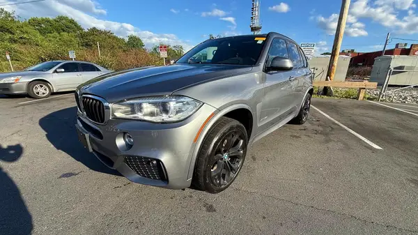 5UXKR0C36H0V71913 2017 BMW X5 - Image 2