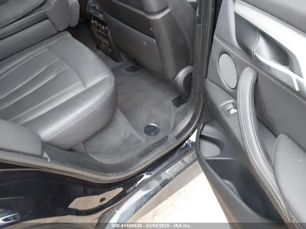 5UXKR0C36H0V72320 2017 BMW X5 - Image 8