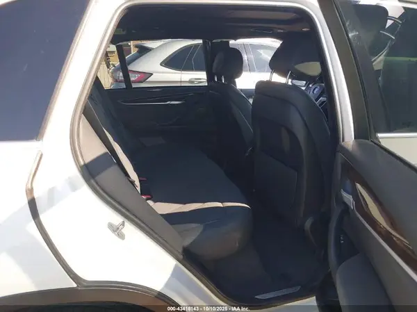 5UXKR0C36H0V76951 2017 BMW X5 - Image 8