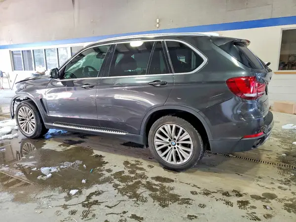 5UXKR0C36H0X82884 2017 BMW X5 - Image 2