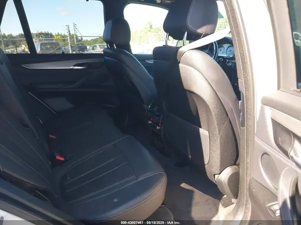 5UXKR0C37H0V77624 2017 BMW X5 - Image 8