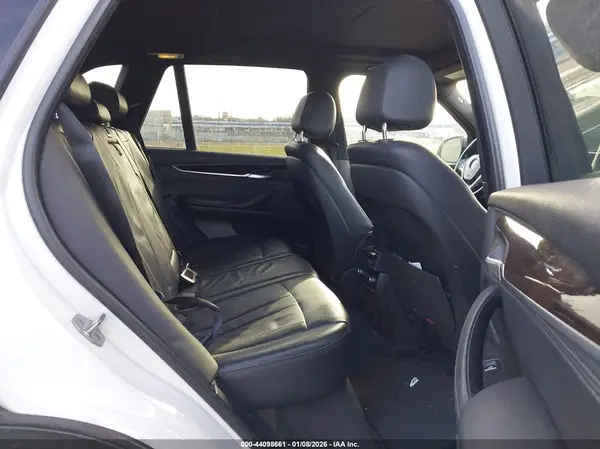 5UXKR0C37H0V78059 2017 BMW X5 - Image 8