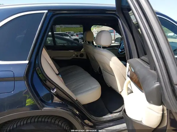 5UXKR0C37H0V79132 2017 BMW X5 - Image 8