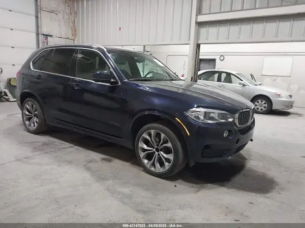 5UXKR0C37H0X77578 2017 BMW X5 - Image 1