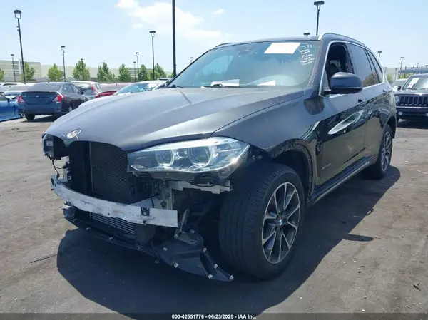 5UXKR0C37H0X77595 2017 BMW X5 - Image 2