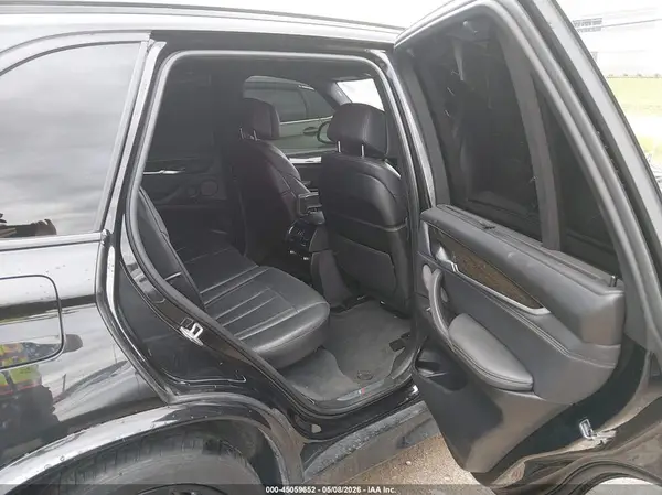5UXKR0C37H0X79931 2017 BMW X5 - Image 8
