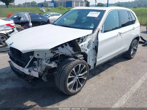5UXKR0C37H0X81470 2017 BMW X5 - Image 2