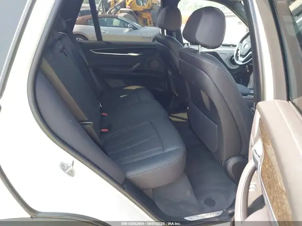5UXKR0C37H0X81470 2017 BMW X5 - Image 8