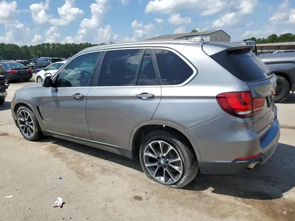 5UXKR0C38H0V70729 2017 BMW X5 - Image 2