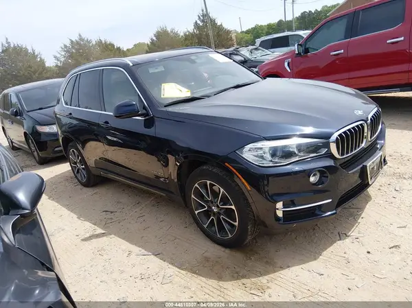 5UXKR0C38H0V70827 2017 BMW X5 - Image 1