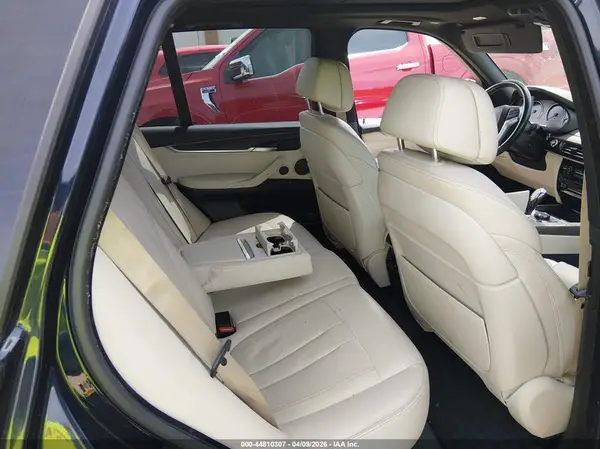5UXKR0C38H0V70827 2017 BMW X5 - Image 8