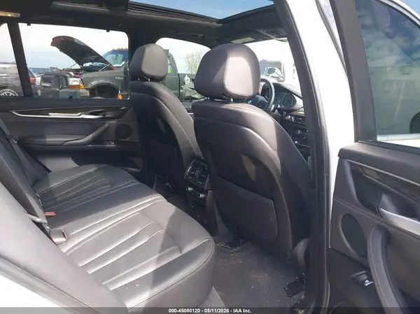5UXKR0C38H0V73663 2017 BMW X5 - Image 8