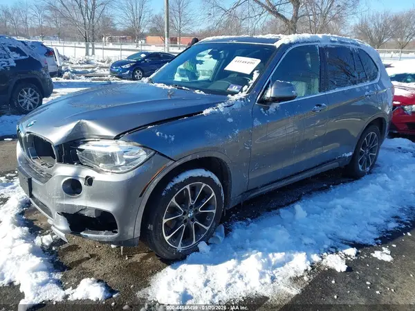 5UXKR0C38H0V73937 2017 BMW X5 - Image 2