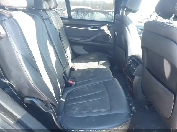 5UXKR0C38H0V73937 2017 BMW X5 - Image 8