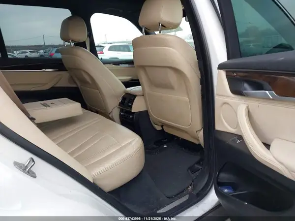 5UXKR0C38H0V74151 2017 BMW X5 - Image 8