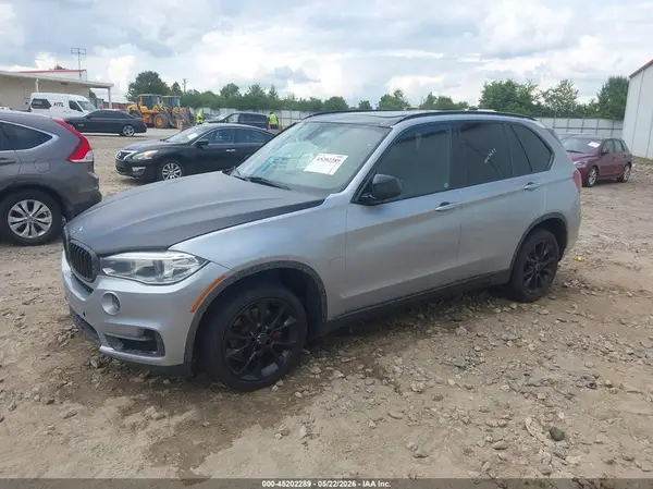 5UXKR0C38H0V75512 2017 BMW X5 - Image 2