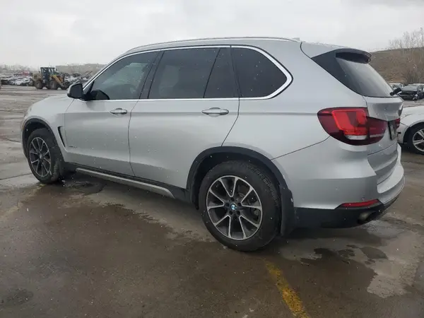 5UXKR0C38H0V78636 2017 BMW X5 - Image 2