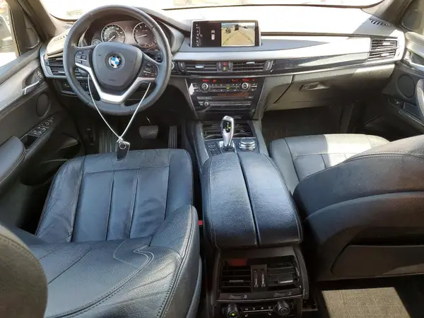 5UXKR0C38H0V78877 2017 BMW X5 - Image 8