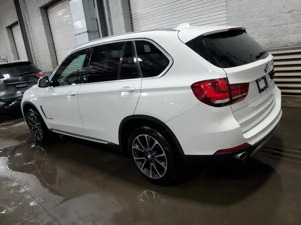 5UXKR0C38H0V79351 2017 BMW X5 - Image 2