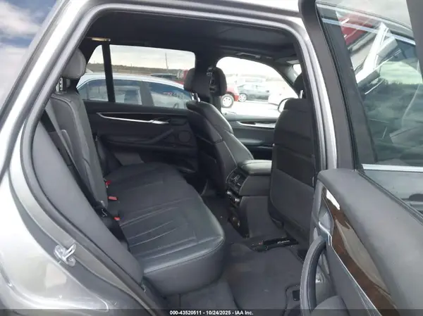 5UXKR0C38H0V82119 2017 BMW X5 - Image 8