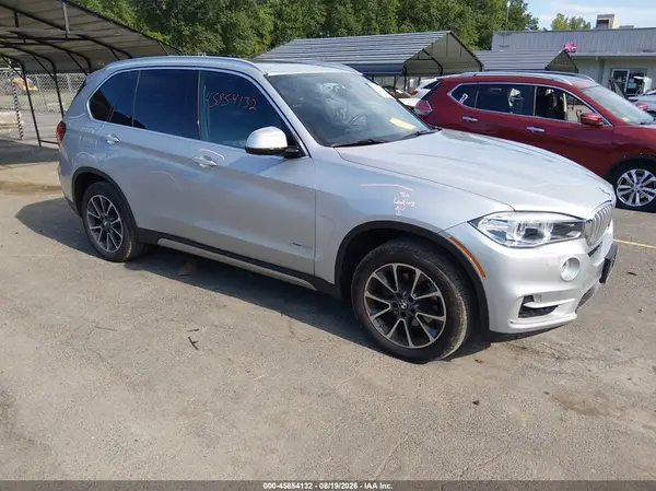5UXKR0C38H0V82699 2017 BMW X5 - Image 1