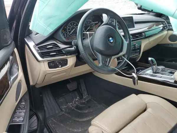 5UXKR0C38H0V83335 2017 BMW X5 - Image 8