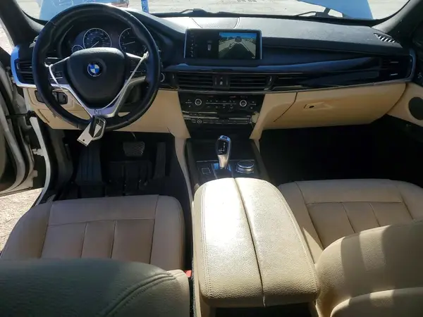 5UXKR0C38H0V83898 2017 BMW X5 - Image 8