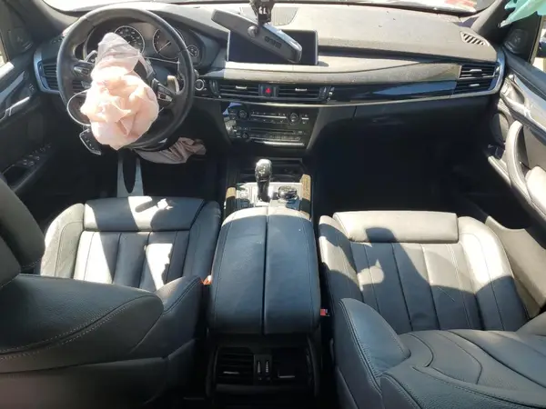 5UXKR0C38H0V84274 2017 BMW X5 - Image 8