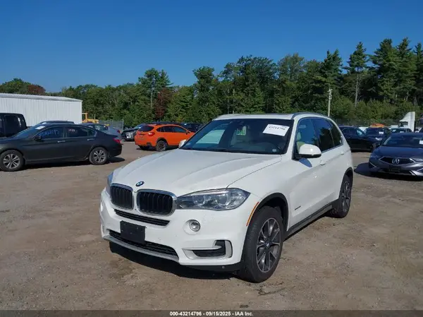 5UXKR0C38H0X76746 2017 BMW X5 - Image 2