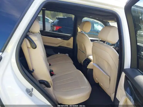 5UXKR0C38H0X76746 2017 BMW X5 - Image 8