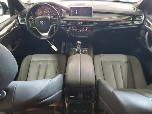 5UXKR0C38H0X83258 2017 BMW X5 - Image 8