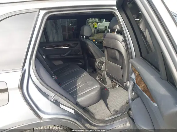 5UXKR0C39H0V71677 2017 BMW X5 - Image 8