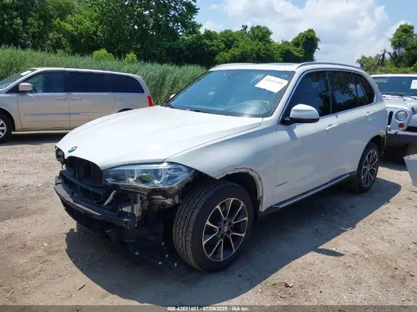 5UXKR0C39H0V72957 2017 BMW X5 - Image 2