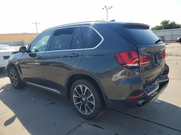 5UXKR0C39H0V73073 2017 BMW X5 - Image 2