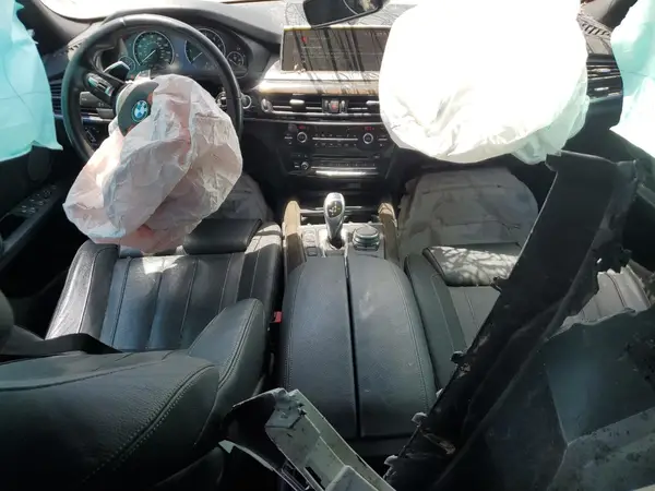 5UXKR0C39H0V75227 2017 BMW X5 - Image 8