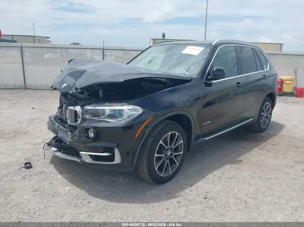 5UXKR0C39H0V76894 2017 BMW X5 - Image 2