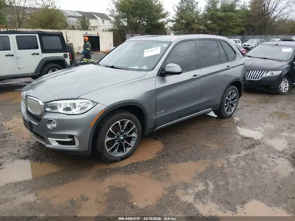 5UXKR0C39H0V83134 2017 BMW X5 - Image 2