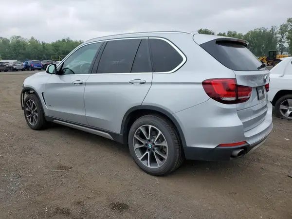 5UXKR0C39H0X81132 2017 BMW X5 - Image 2