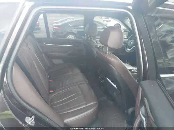 5UXKR0C3XH0V69775 2017 BMW X5 - Image 8
