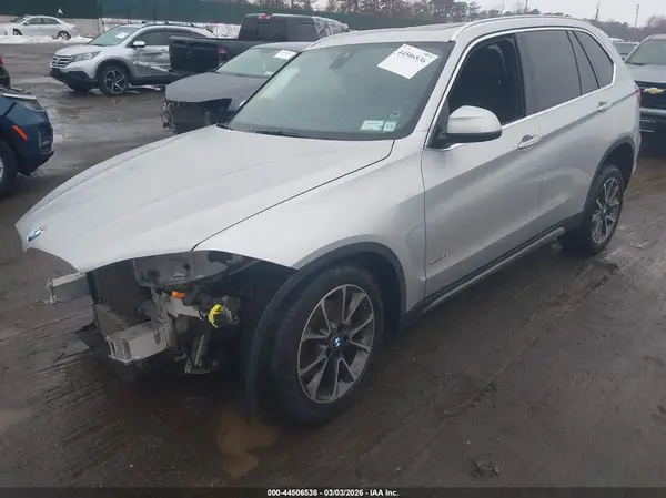 5UXKR0C3XH0V73826 2017 BMW X5 - Image 2