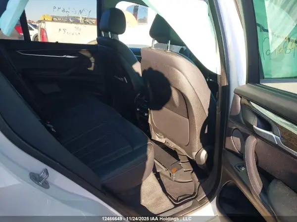 5UXKR0C3XH0V76077 2017 BMW X5 - Image 8