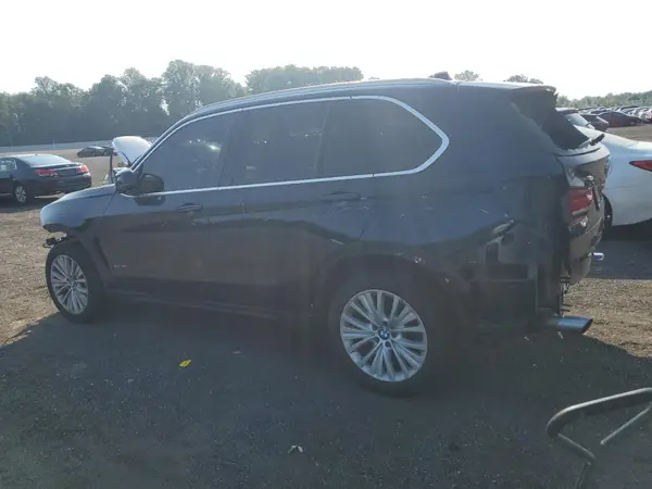 5UXKR0C3XH0V76936 2017 BMW X5 - Image 2