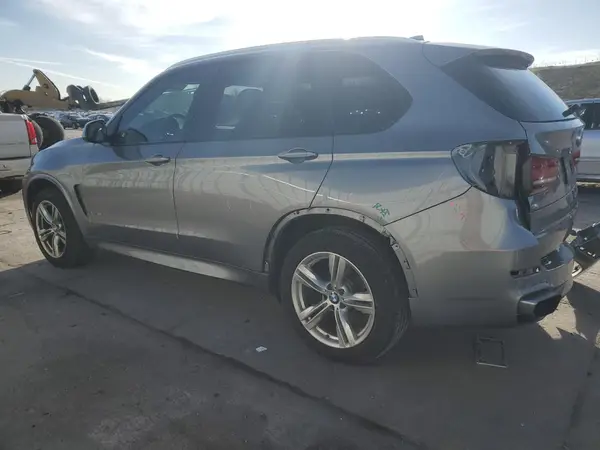 5UXKR0C3XH0V77729 2017 BMW X5 - Image 2