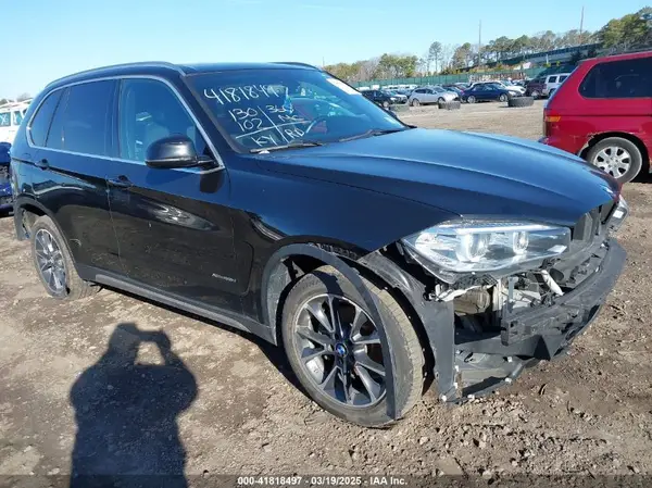 5UXKR0C3XH0V78136 2017 BMW X5 - Image 1