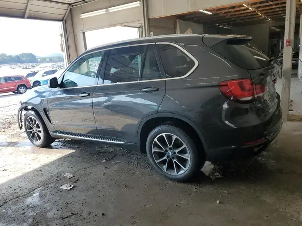 5UXKR0C3XH0V83126 2017 BMW X5 - Image 2